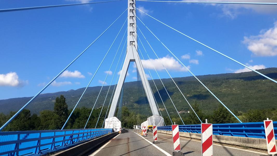 Hängebrücke über die Rhone