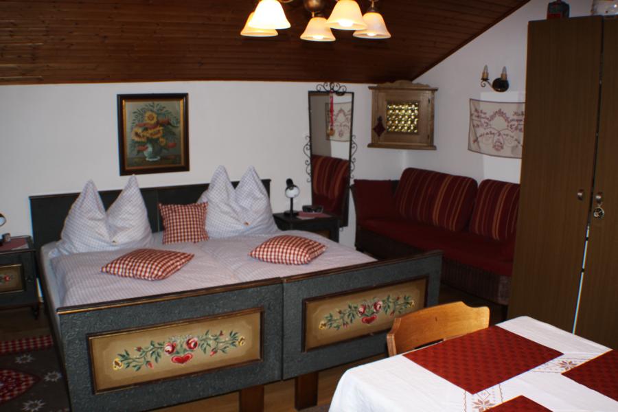 Gemütliches Schlafzimmer in ruhiger Ortslage.