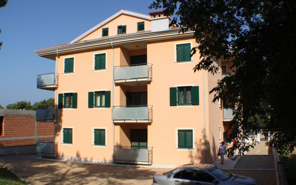 Hier bewohnten wir die Dachgeschosswohnung mit noch einer anderen befreundeten Familie.