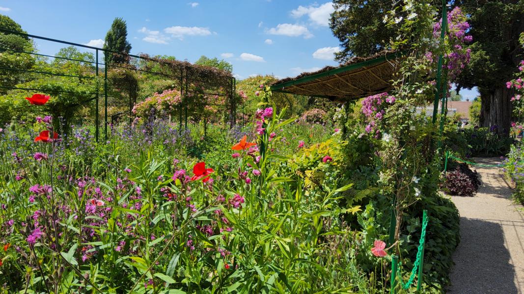 Zugang zum Wohnhaus von Monet