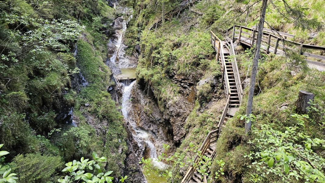 Abstieg zum Ausgang der Klamm, der gleichzeitig der Eingang ist.