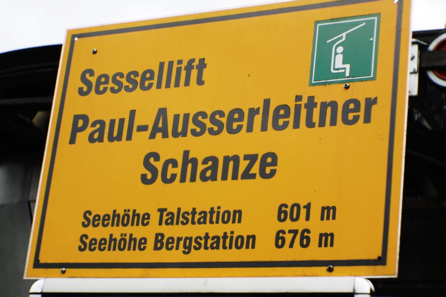 Die Paul-Ausserleitner-Schanze befindet sich im österreichischen Bischofshofen im Salzburger Land. Sie ist in der Vierschanzentournee die größte Schanze. Mit einem Fassungsvermögen von 25.000 Zuschauern gehört sie zu den größten Sportstätten in Österreich. Die Naturskisprunganlage wurde im Jahr 1941 erbaut.