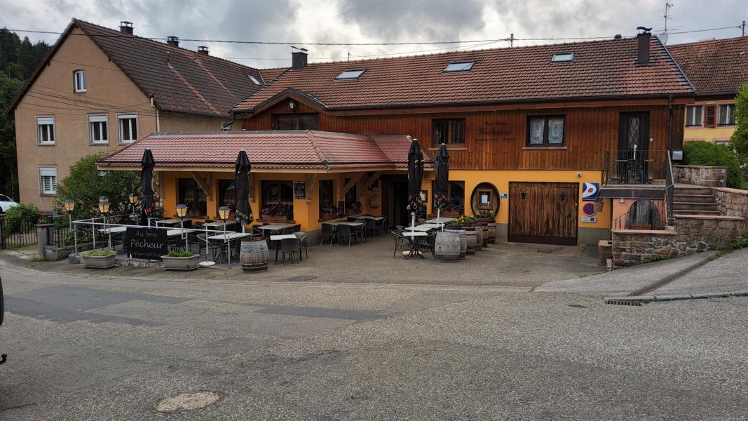 Dorfgaststätte in Colroy-la-Roche: Vorzügliches Essenangebot