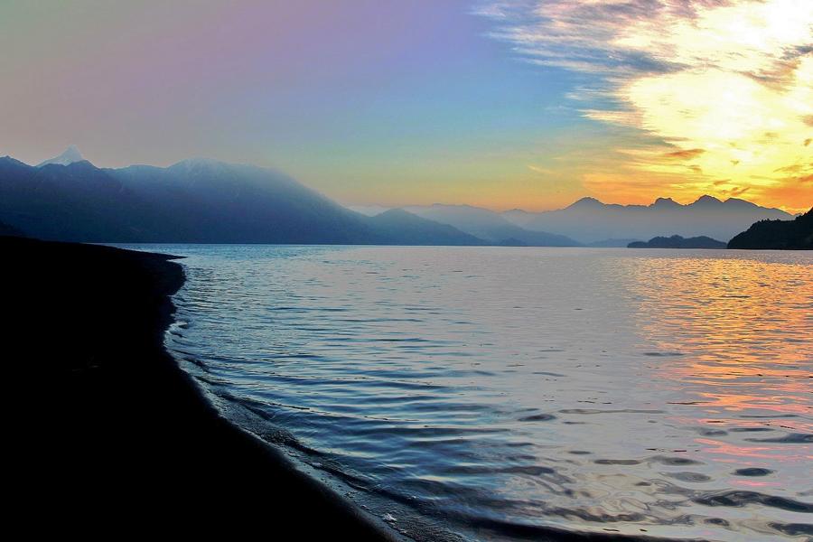 Sonnenaufgang am Lago Todos Los Santos.