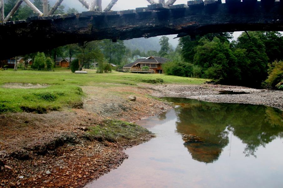 Auf dem Rückweg unserer Wanderung wählten wir die massive Brücke. Es war nicht mehr weit bis zur Lodge.