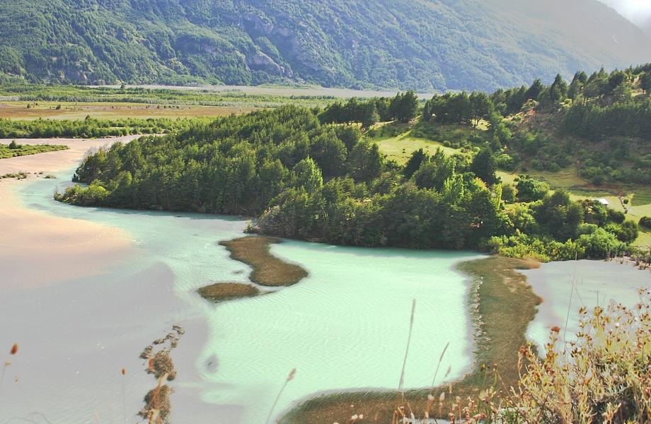 Farbpalette der Natur in der Laguna Chiguay.