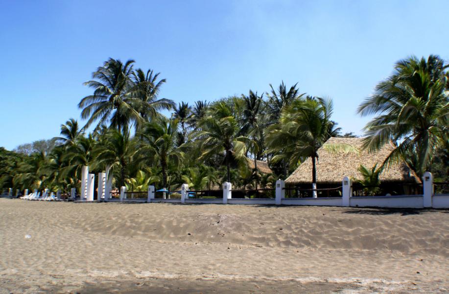 Das ganz in der Meeresnähe gelegene und sehr gepflegte Hotel Bahía del Sol verfügt über insgesamt 28 klimatisierte Zimmer in verschiedenen Kategorien.