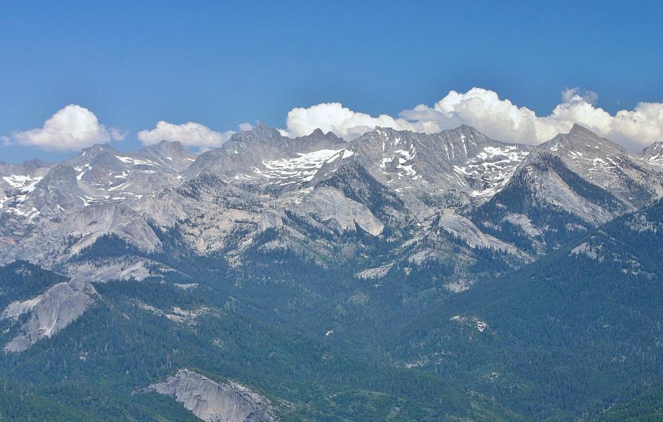 Für den steilen Aufstieg zum Moro Rock wird man reich belohnt.