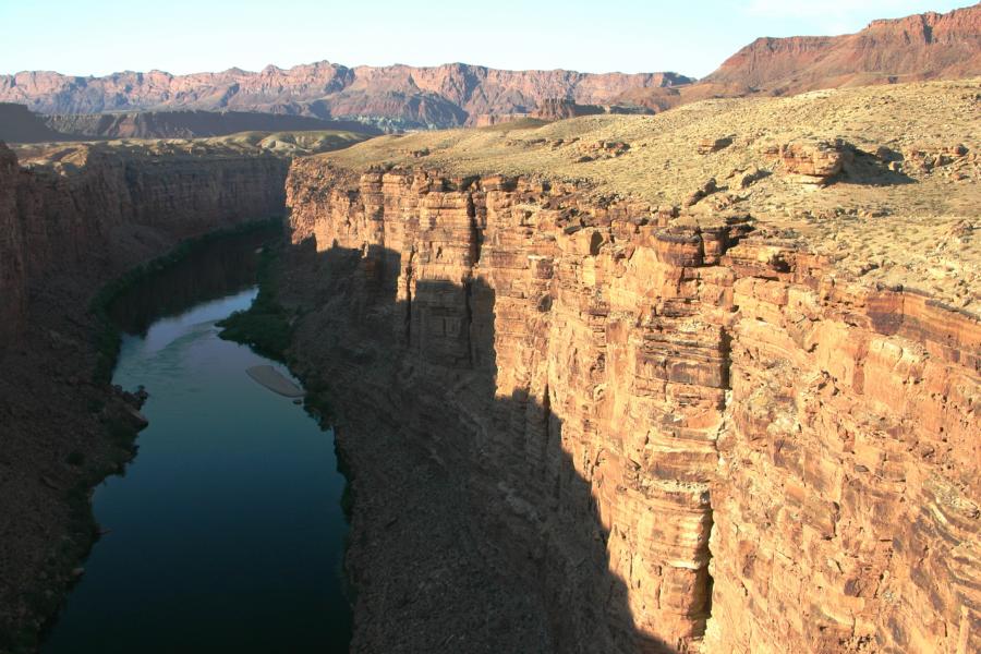 Blick von der Navajobrücke auf den Colorado.