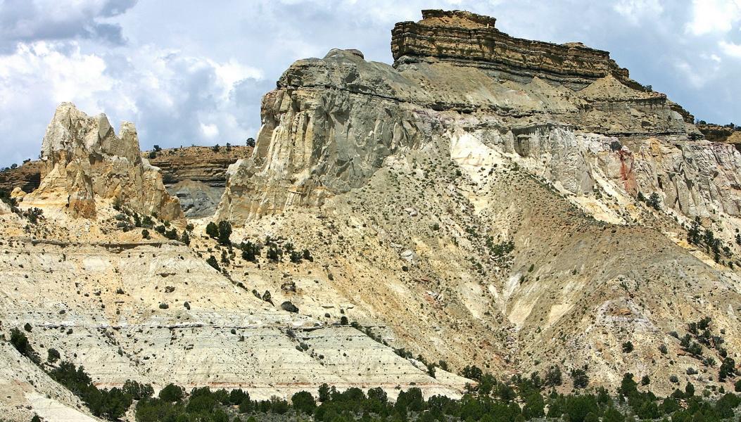 Zwischen Escalante und Boulder trifft man auf diese Formationen.