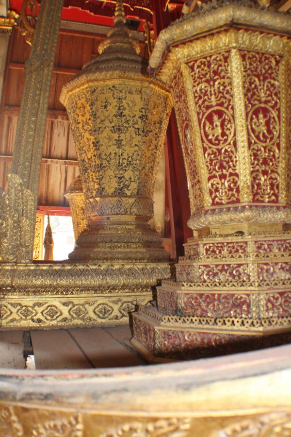 Gold dominiert  den Tempel Wat Xieng Thong. 
