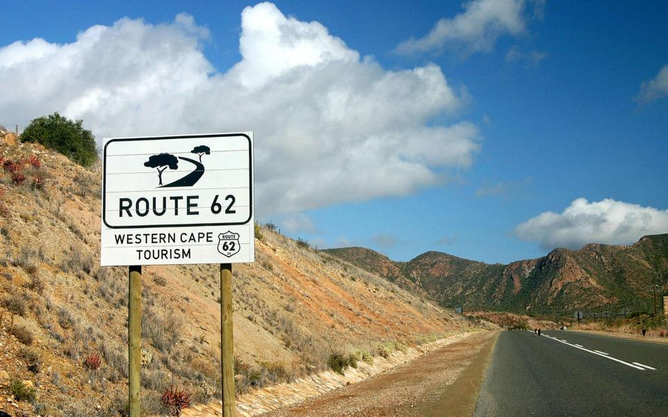 Die Route 62 verläuft durch gebirgiges Gelände.