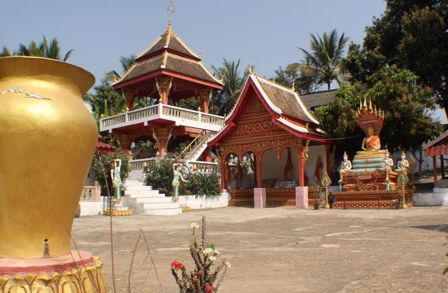 Jedes Dorf in Laos hat seinen Tempel, so auch in Ban Muangkeo.