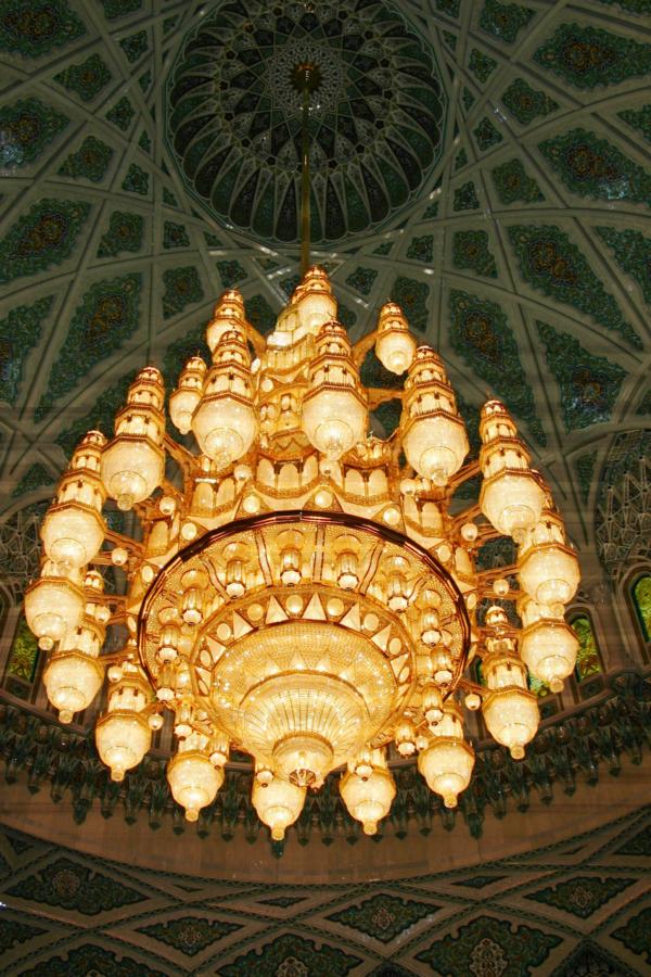 Hauptleuchter in der Männermoschee.