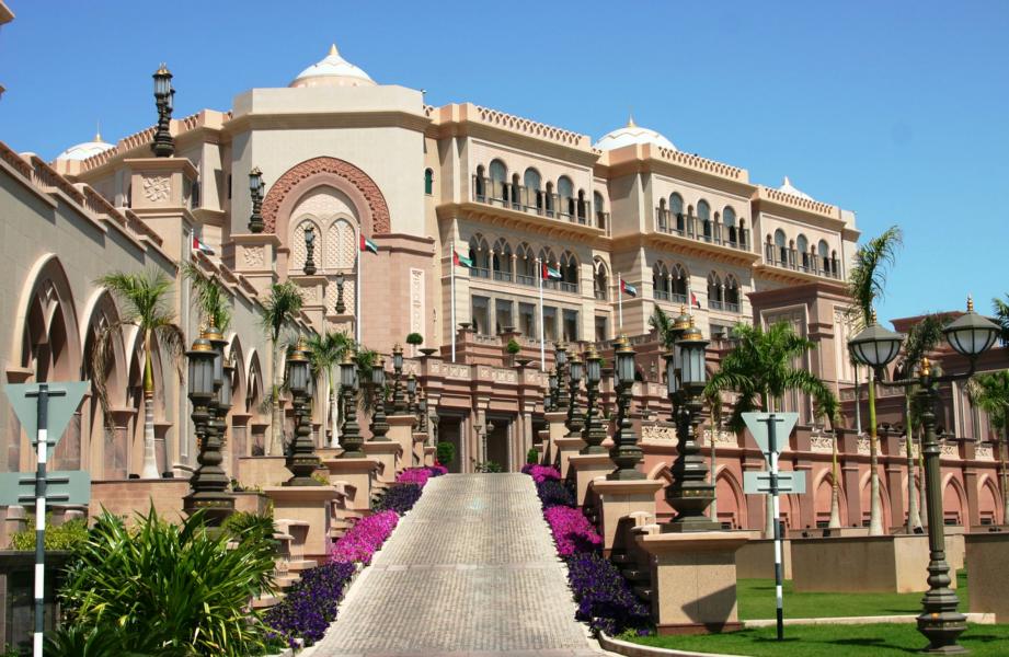 Außenflügel des Luxus-Hotel Emirates Palace. 