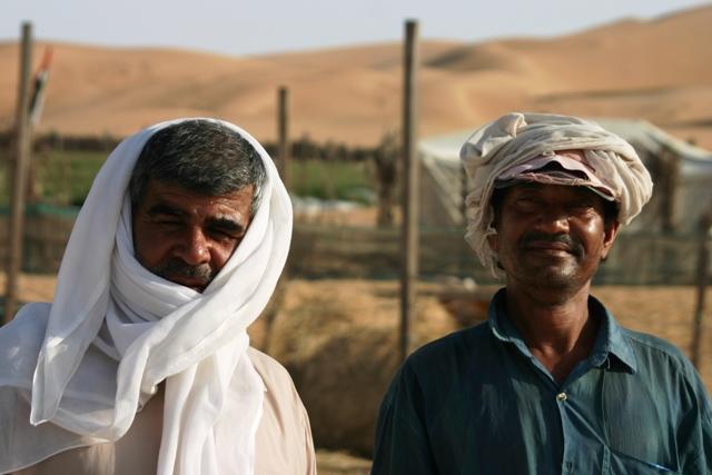 Die beiden Beduinen zeigten uns voller Stolz ihre Kamele.