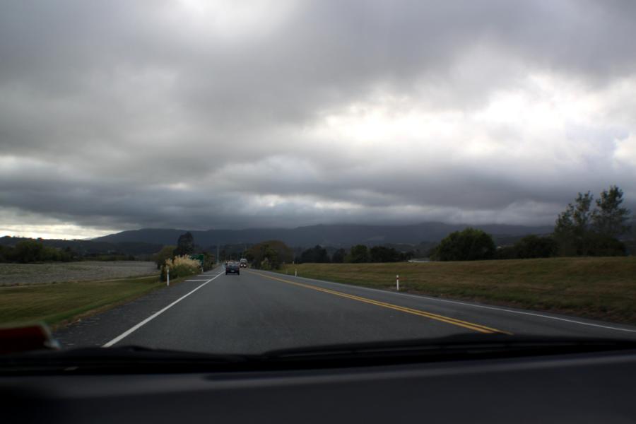 Auf dem Weg zum Cape Palliser begegnete uns ein Gewitter.