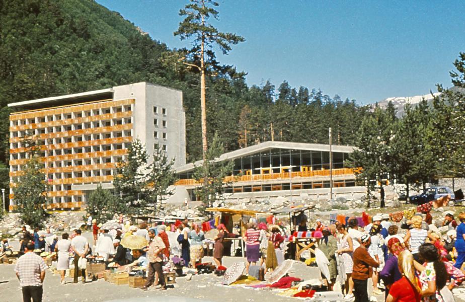 Hotel in der Nähe der Seilbahnstation.