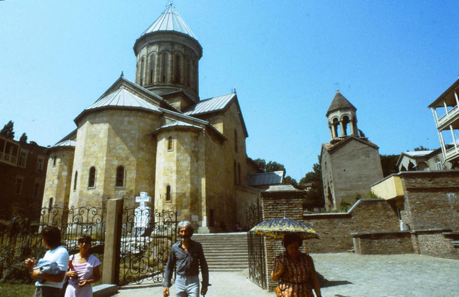 Die Metechi-Kirche in Tiflis.