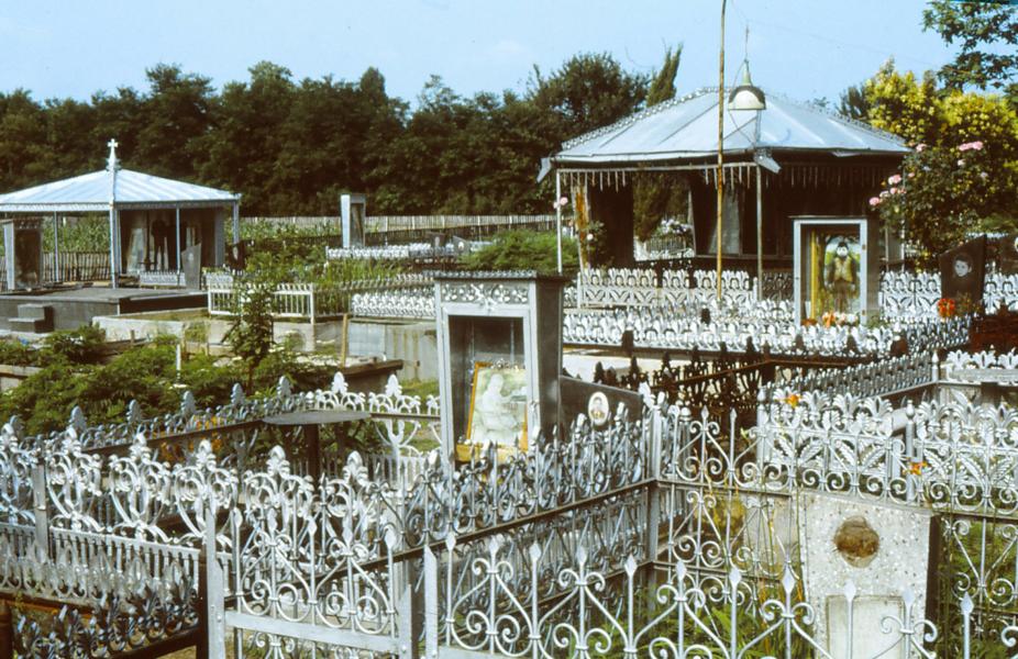 Friedhof bei Zugdidi.