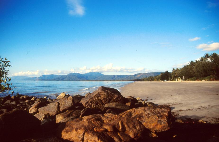 Morgens am Strand von Port Douglas.