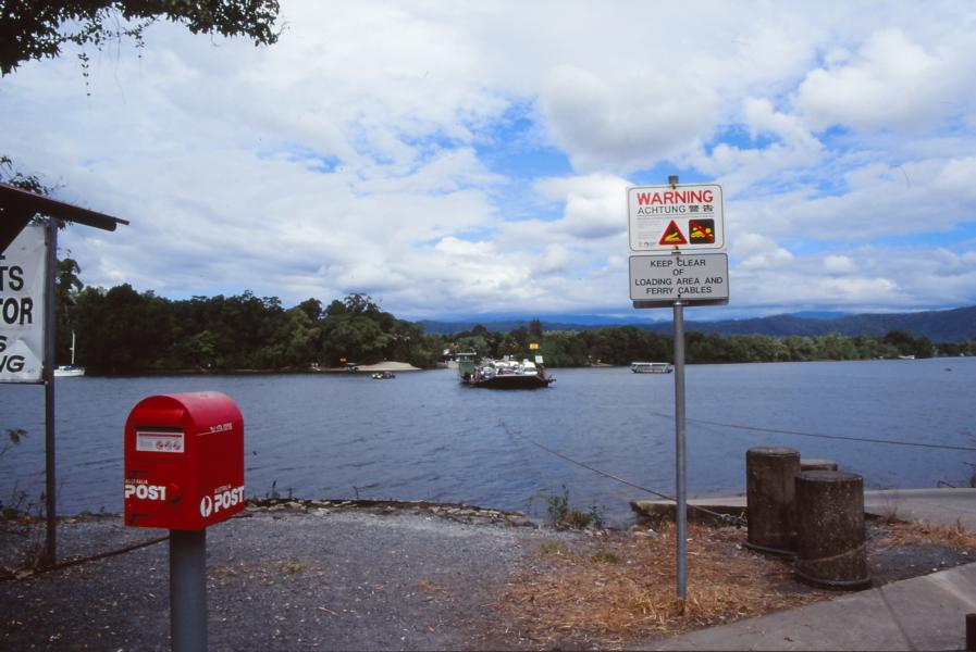 Autofähre auf dem Weg zum Cape Tribulation.