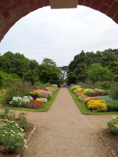 Rundgang im Nymans Garden.