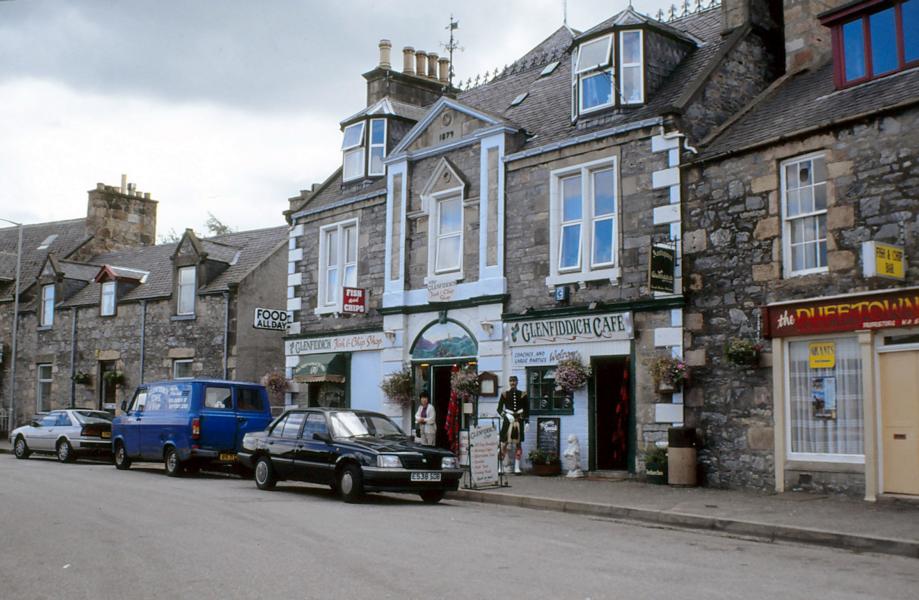 Whisky-Verkaufsladen in Dufftown.