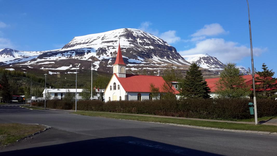 Kirche in Reydarfjördur