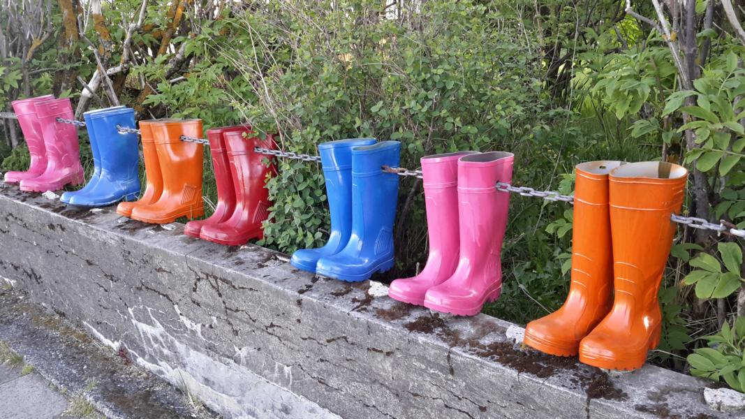 Witzige Dekoration am Gartengrundstück in Höfn