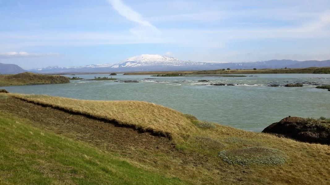 In der Ferne der Vulkan Hekla