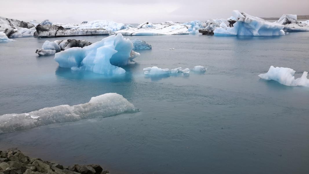 Eisberge im Jökulsarlon