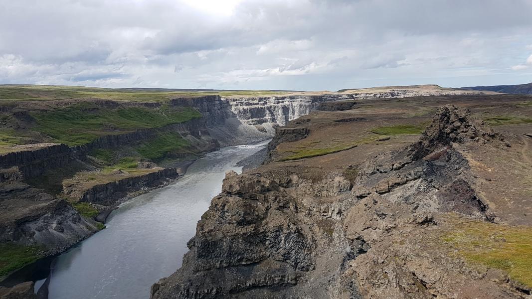 Blick in die Schlucht Jökulsárgljúfur