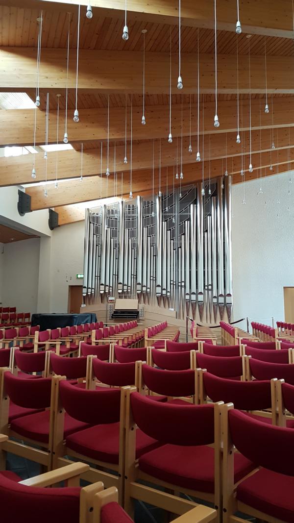 Orgel in der neuen Kirche von Stykkisholmur