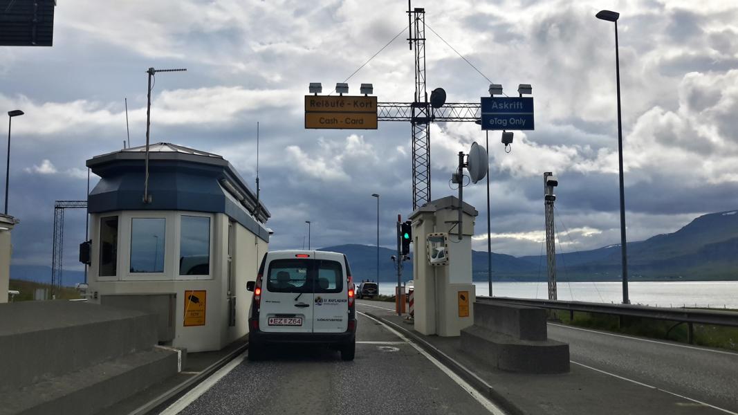 Mautstation - Halvjardargöng-Tunnel